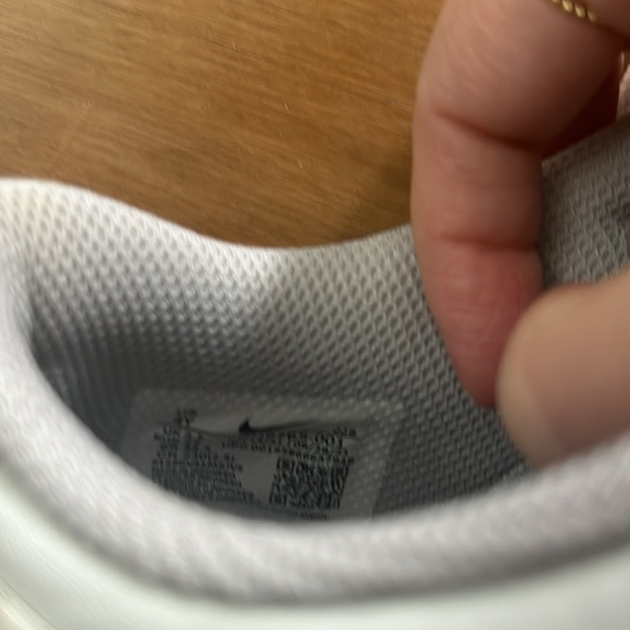 Nike Dunk Low Size 4Y! - Picture 4 of 5